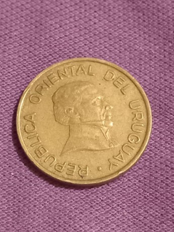 moneda-de-uruguay-2-pesos-1994-big-1