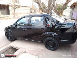 Vendo Ford fiesta max 2010