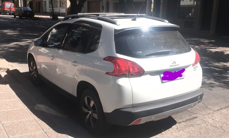 oportunidad-peugeot-2008-thp-caja-manual-2018-big-1