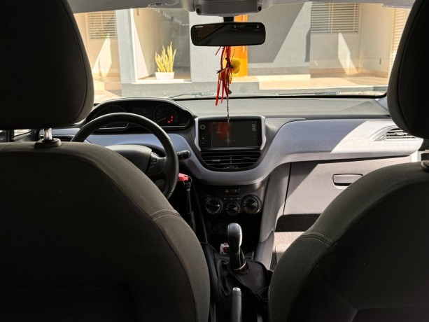 vendo-peugeot-208-allure-touchscreen-2014-big-6