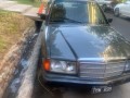 mercedez-benz-190e-small-1