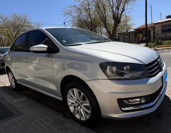 volkswagen-polo-16-comfortline-4ptas-l16-big-1