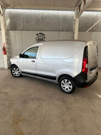 renault-kangoo-express-15-dci-confort-l18-big-3