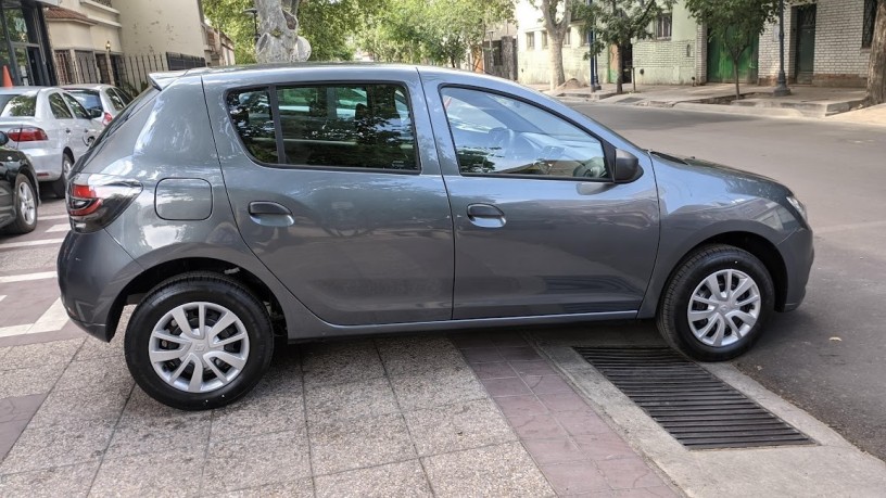 renault-sandero-ii-16-16v-life-l19-big-5