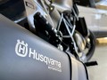 husqvarna-701-svartpilen-mod-2021-small-1