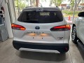 toyota-corolla-cross-hybrid-18-xei-hv-e-cvt-small-3