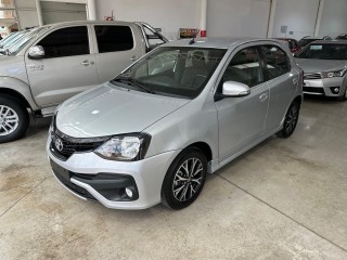 Toyota Etios 1.5 5ptas XLS 6MT (L18)