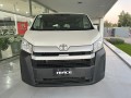 toyota-hiace-28-furgon-l1h1-l23-small-1