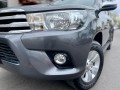 toyota-hilux-srv-at-4x2-small-2