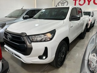 Toyota Hilux (L21) 2.4 DC 4X2 TDI SR