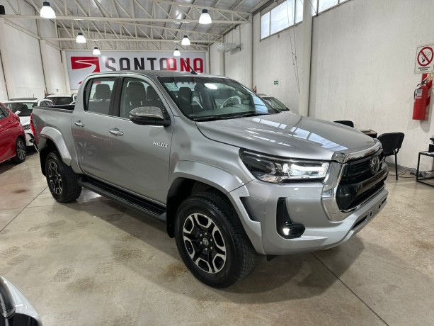 toyota-hilux-l23-28-cd-4x2-tdi-srx-at6-big-1