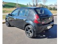 renault-sandero-16-16v-confort-small-3