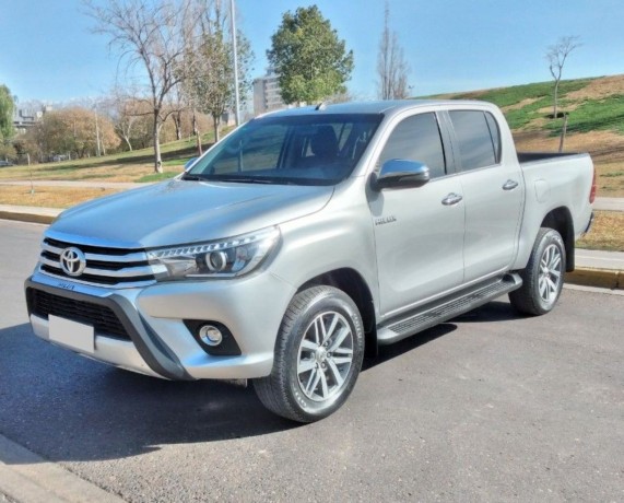 toyota-hilux-l16-28-cd-4x2-tdi-srx-177cv-big-0