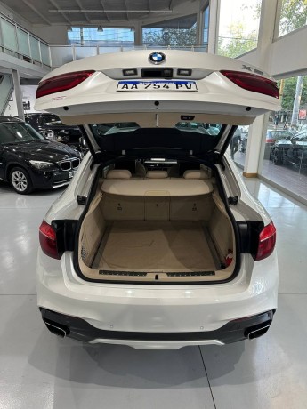 bmw-x6-50i-v8-m3-big-8