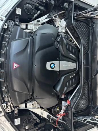 bmw-x6-50i-v8-m3-big-7