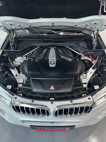 bmw-x6-50i-v8-m3-big-10