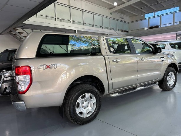 ford-ranger-32-xlt-4x4-2016-big-2