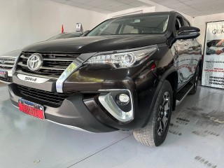 Toyota SW4 Diamond 2.8 AT 7 asientos