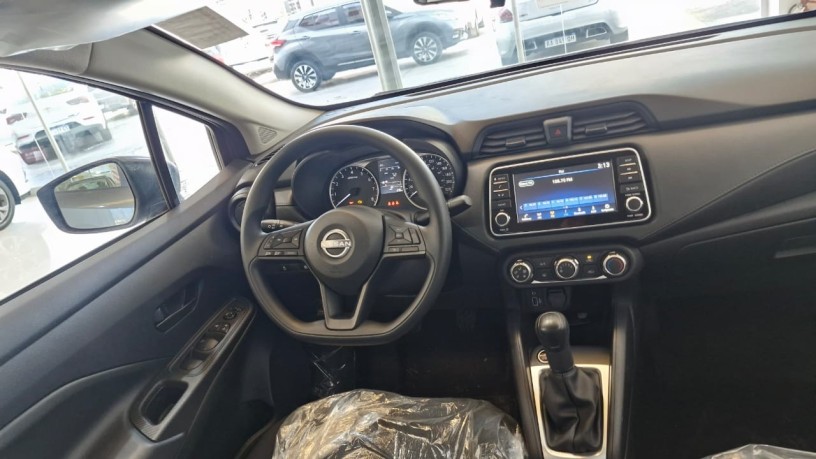 nissan-versa-16-sense-l23-big-5