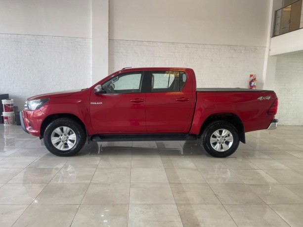 toyota-hilux-l16-28-cd-4x4-tdi-srv-at6-177cv-big-2