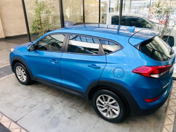 hyundai-tucson-20-n-6at-big-2