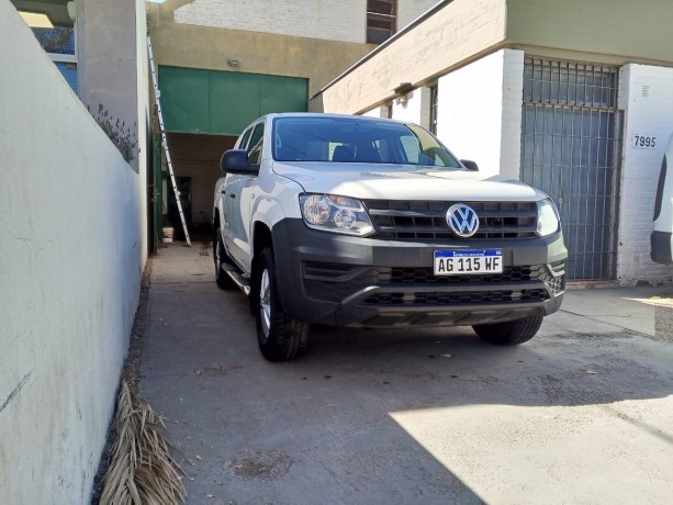 vw-amarok-trendline-2023-con-26000-km-big-1