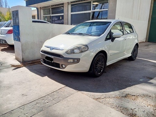 fiat-punto-sporting-2016-big-1