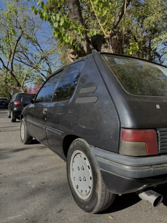 peugeot-205-xs-14-big-2