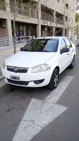 fiat-siena-14-el-f4-2013-big-3