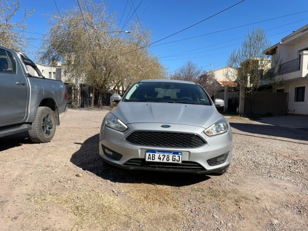 vendo-ford-focus-3-16s-mt-big-1