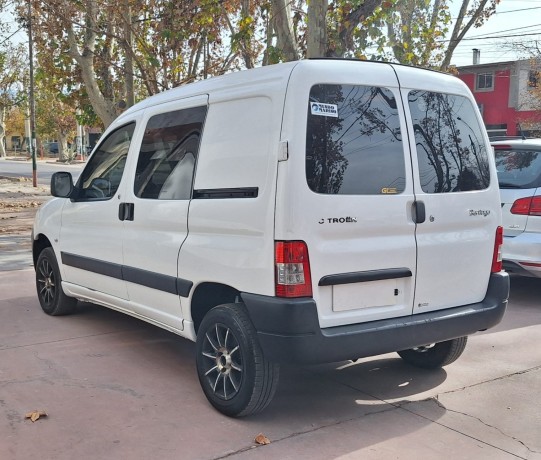 citroen-berlingo-16-hdi-mixto-big-3