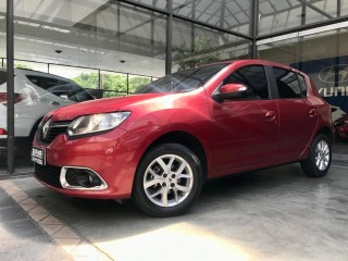 RENAULT SANDERO II PRIVILEGE 1.6 16V MT 2018