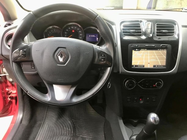 renault-sandero-ii-privilege-16-16v-mt-2018-big-5