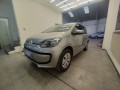 volkswagen-up-move-10-2017-small-11