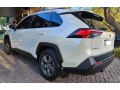 toyota-rav-xle-hybrid-2019-small-3