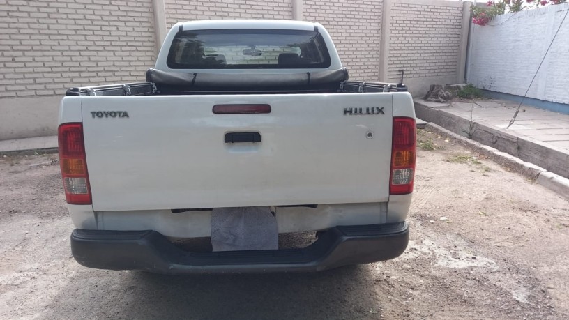 vendo-toyota-hilux-4x4-dx-pack-2010-big-6