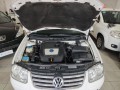 volkswagen-bora-small-1