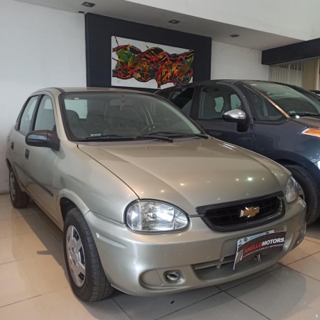 chevrolet-corsa-classic-14-5-puertas-big-1