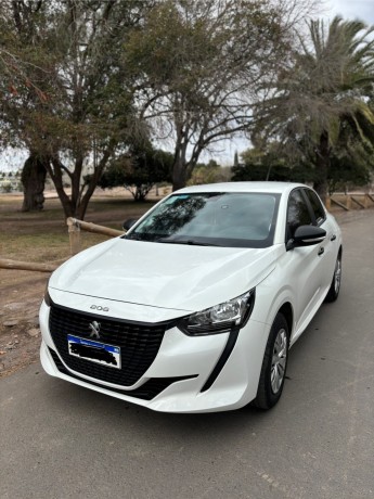 vendo-peugeot-208-2022-big-0