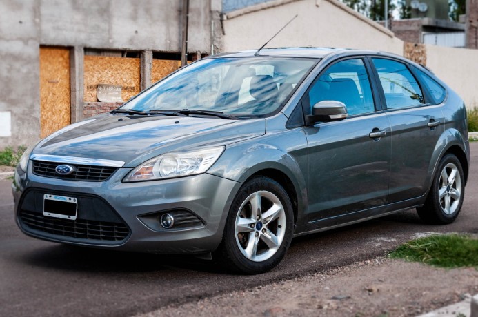 ford-focus-ii-16-trend-sigma-big-1