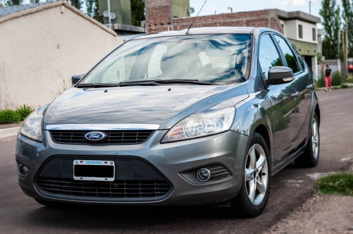 ford-focus-ii-16-trend-sigma-big-0