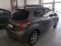 peugeot-208-small-4