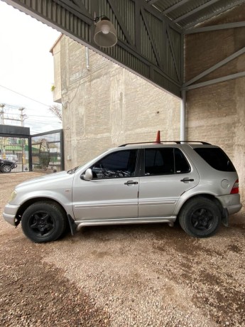 mercedes-benz-ml-big-0