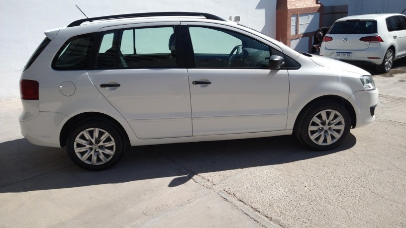 volkswagen-suran-16-big-4