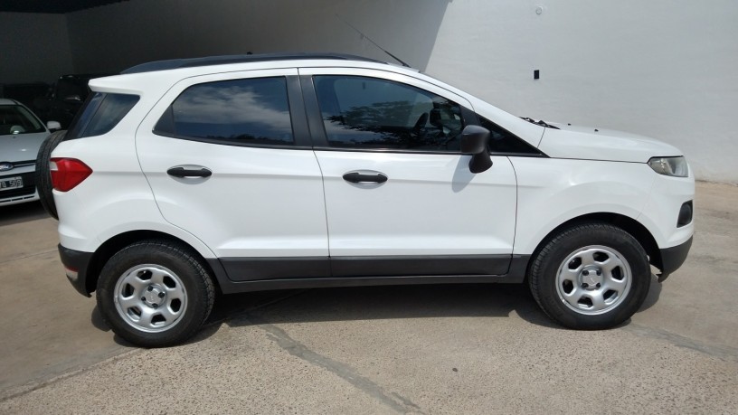 ford-ecosport-16-se-2014-big-4