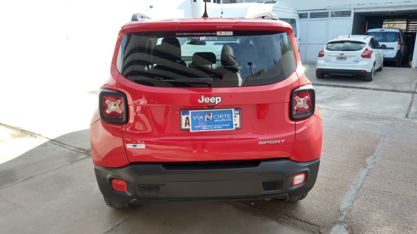 jeep-renegade-18-sport-at-2017-big-6