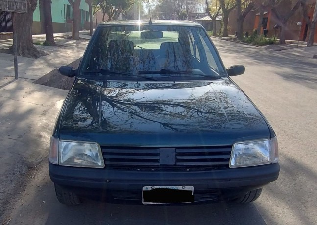 peugeot-205-gld-18-big-1