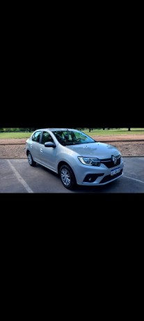 renault-logan-16-zen-2020-big-4