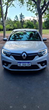 renault-logan-16-zen-2020-big-0