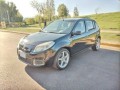 renault-sandero-16-16v-confort-small-0